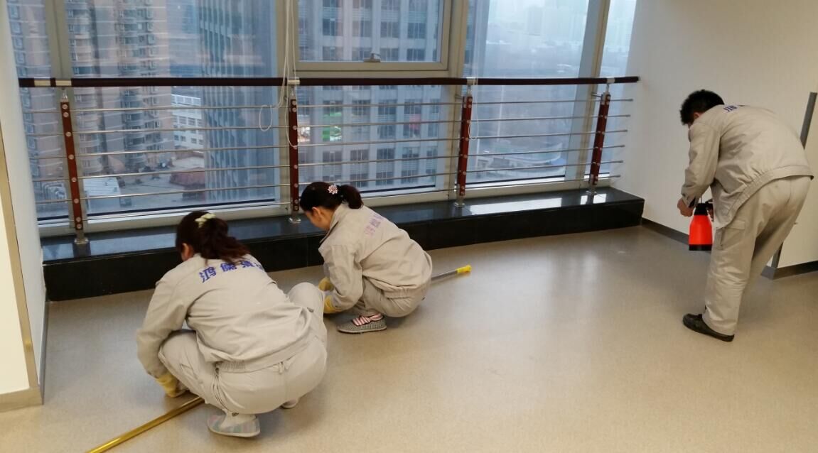 三星烏魯木齊辦事處辦公室地面打蠟